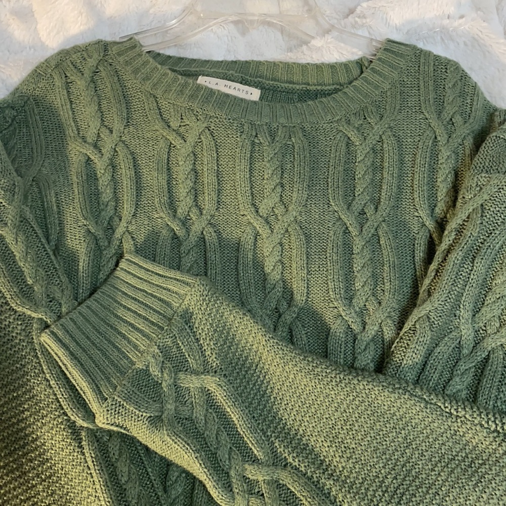 Pacsun LA hearts green sweater